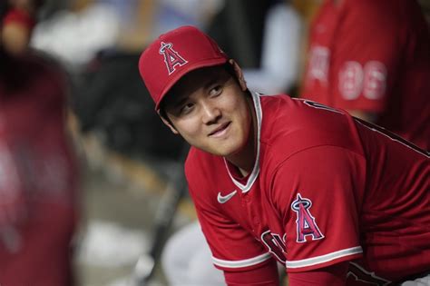 Shohei Ohtani’s agent says the star plans to continue as a pitcher and hitter after his elbow heals
